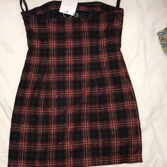 Revolve plaid  dress with buttons - Picture 3 of 3